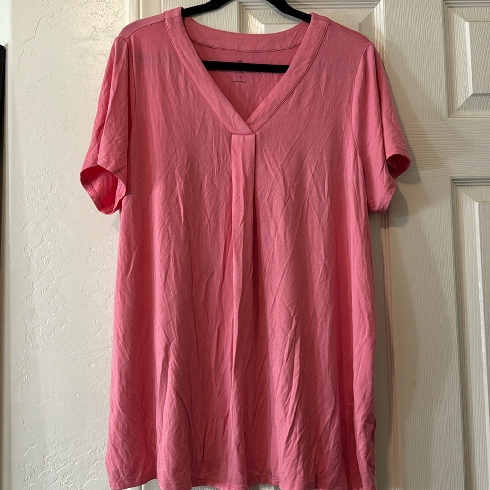 Super soft Tee by Laurie Felt